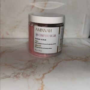 AMINNAH Cashmere Sugar Pink Sugar Body Scrub. New. 8 fl Oz